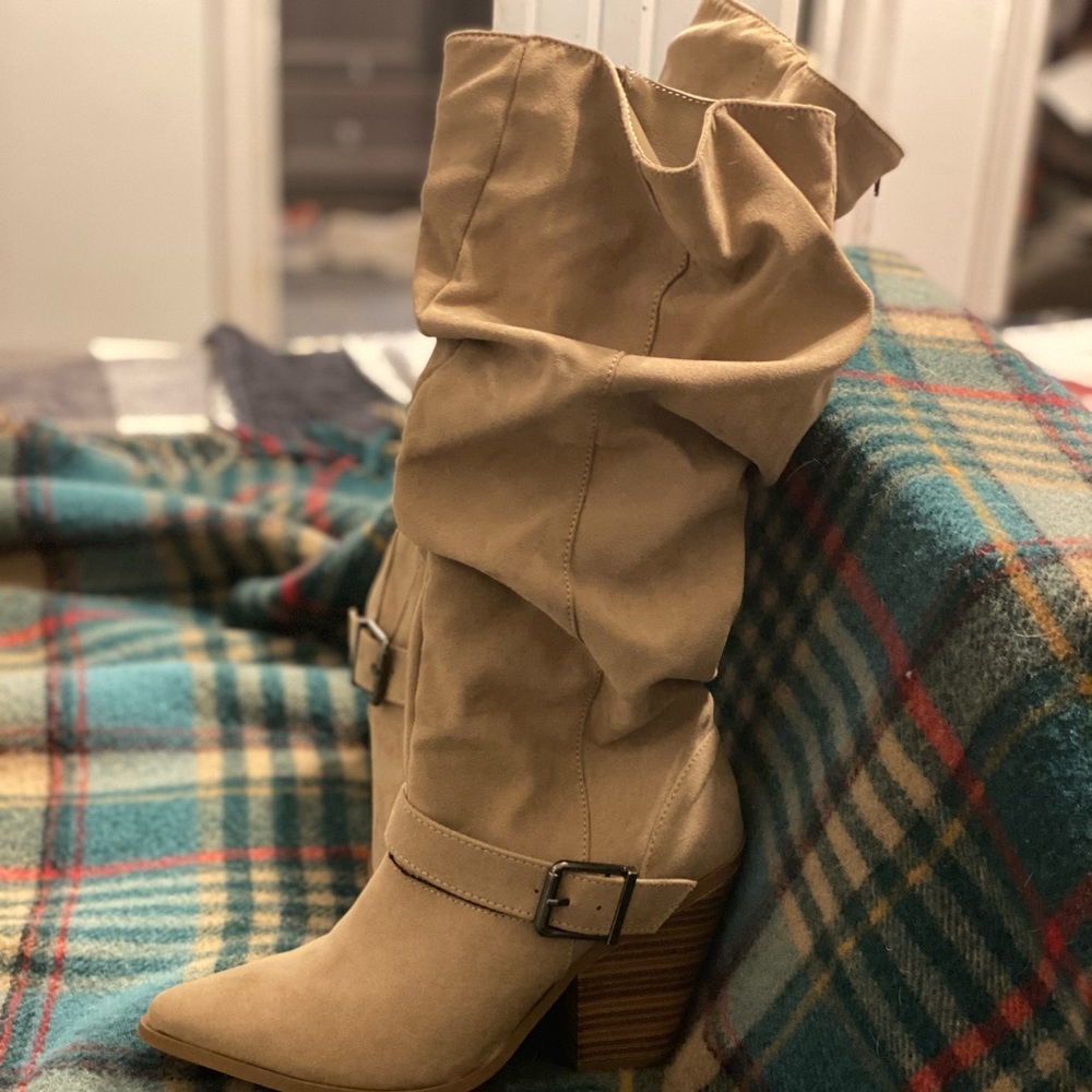 Super cute Justfab Raylnda mid calf boots